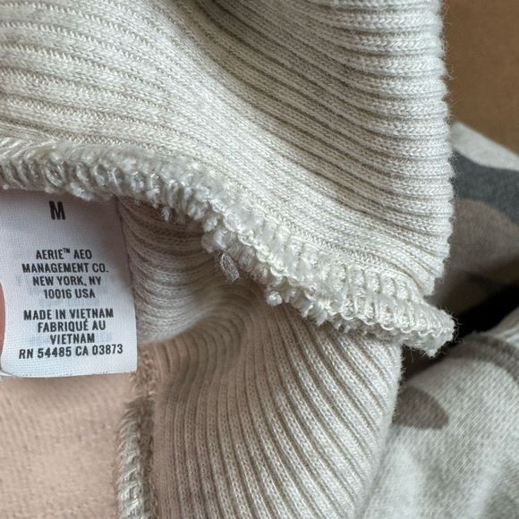 Aerie Good Vibe Oversized Split Hem Camo Sweatshirt sz M - Picture 6 of 9